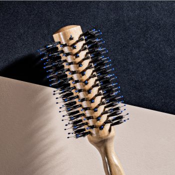 Hair Rituel by Sisley The Blow Dry Brush N°2 perie rotundă pentru par cu efect de netezire - imagine 3